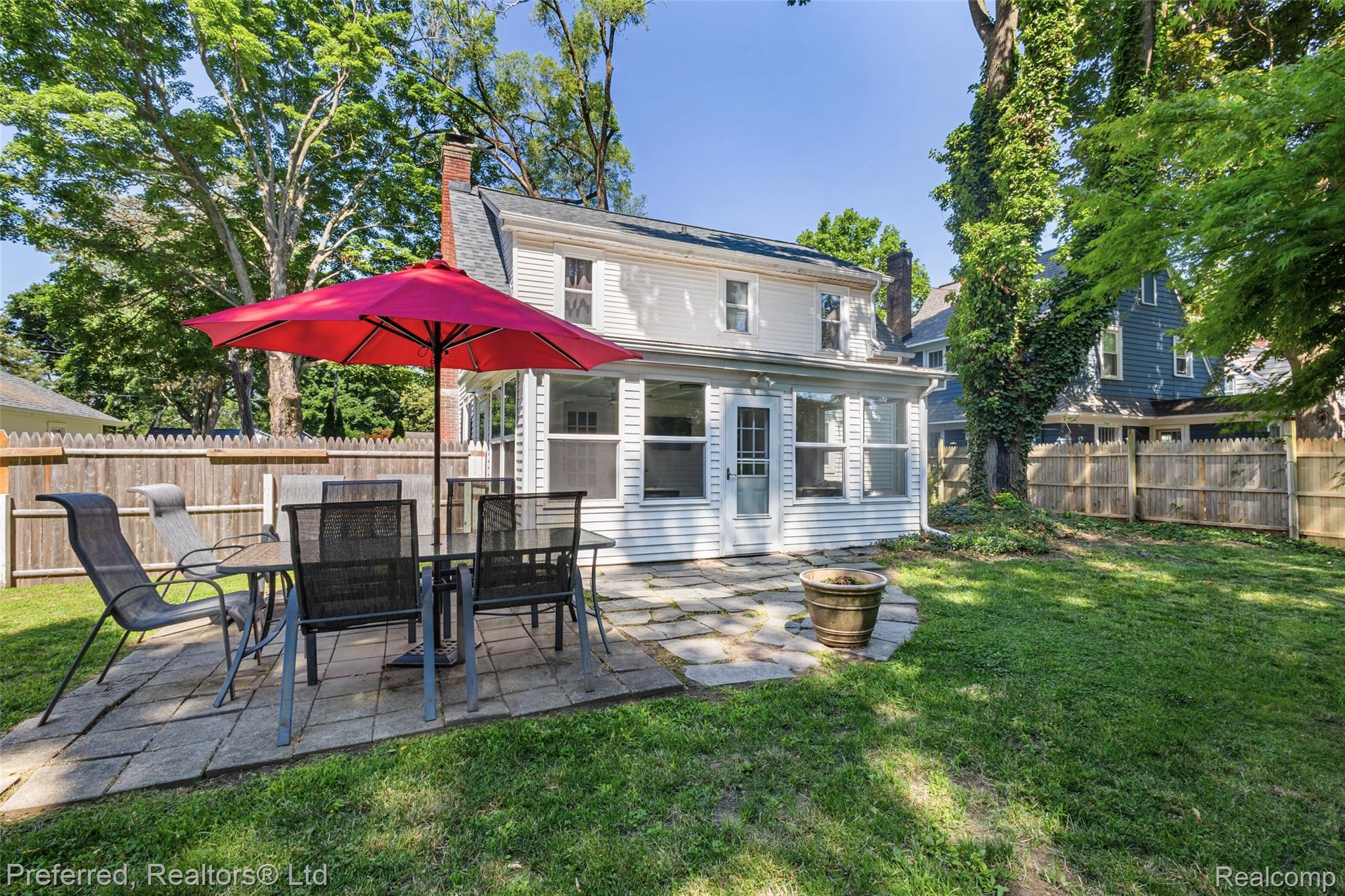 426 Pinehurst Boulevard