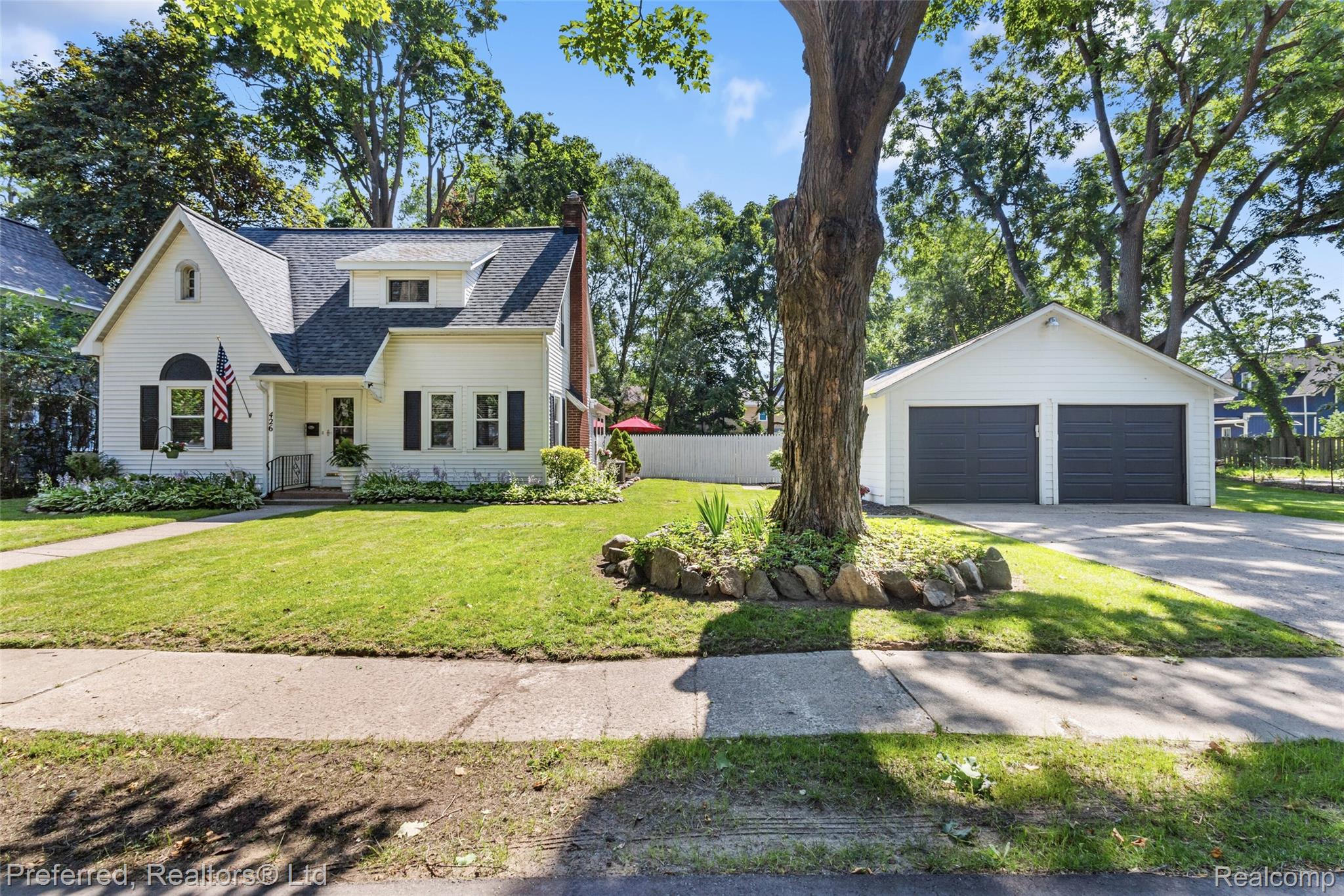 426 Pinehurst Boulevard