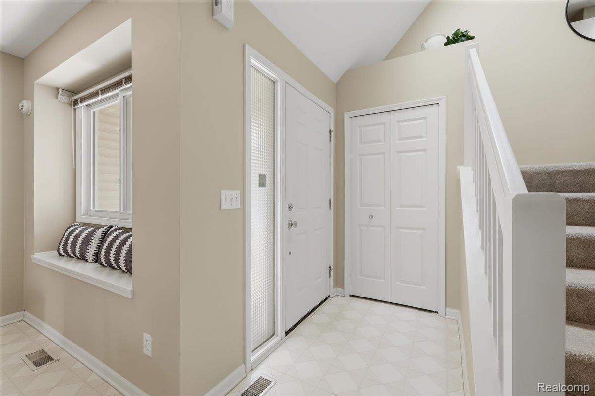 61016 Evergreen Court