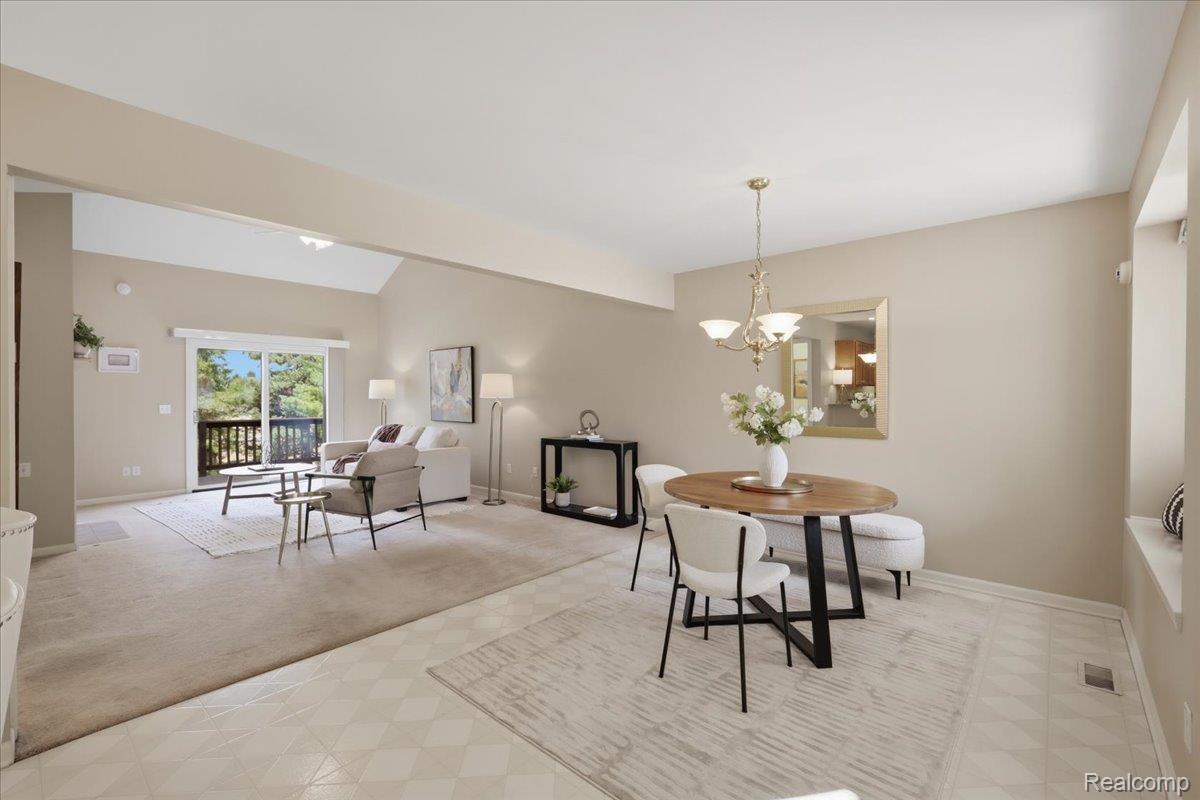 61016 Evergreen Court
