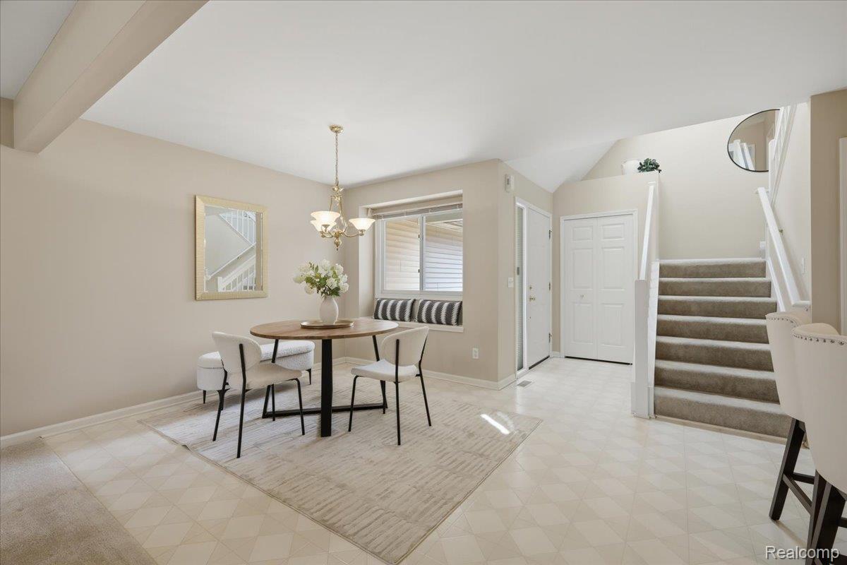61016 Evergreen Court