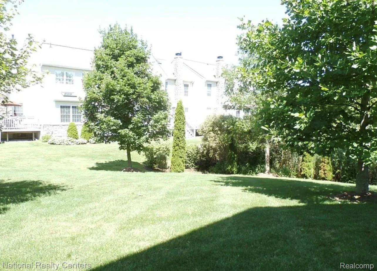 26175 Fieldstone Drive