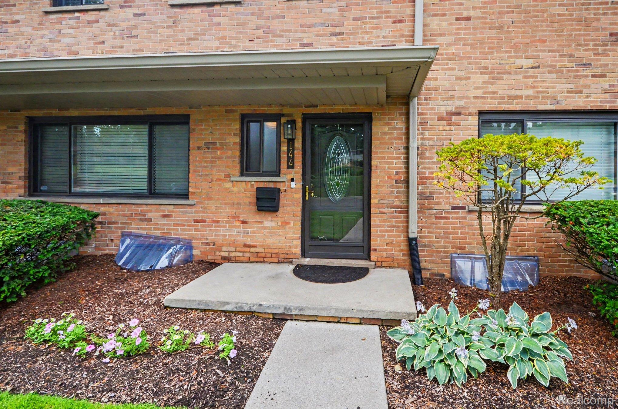 144 E Hickory Grove Road