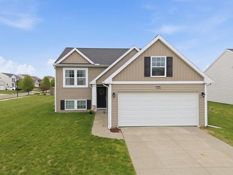 Photo of 59103 Silvergrass Drive, Mattawan Village, MI 49071 (MLS # 66026021983)