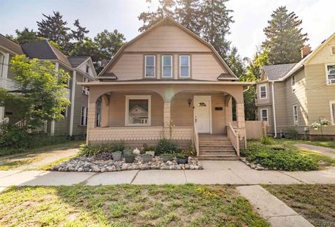 422 S Winter Street Adrian City MI 49221