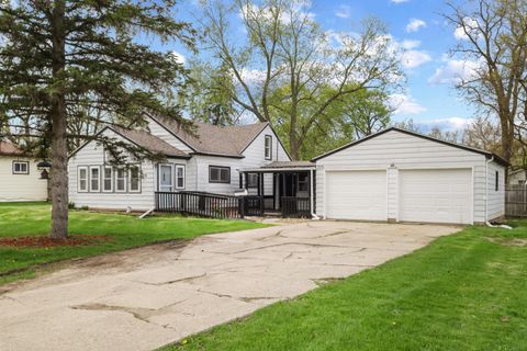 205 Cox Boulevard Lansing City MI 48910
