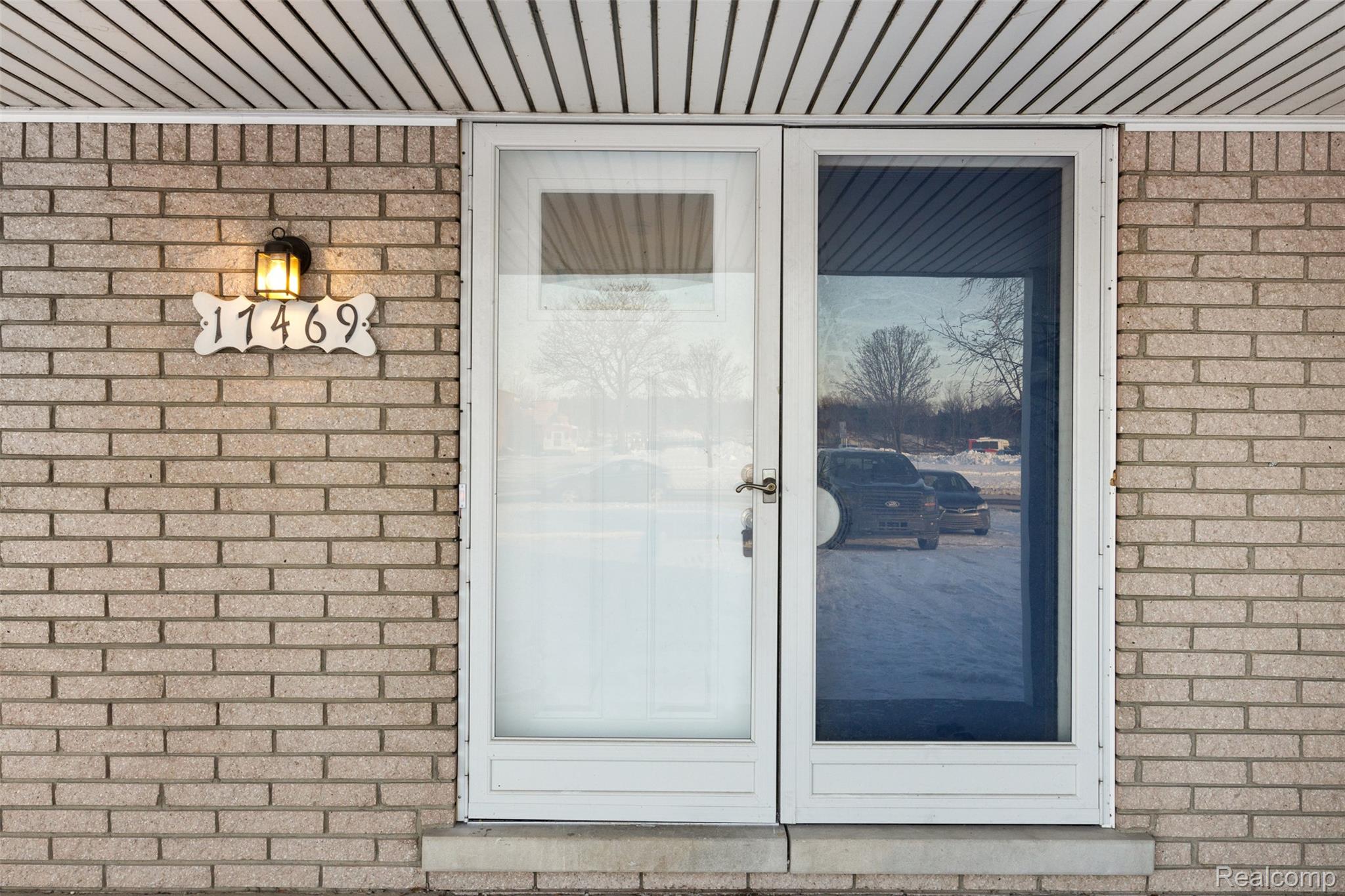 17469 W 13 Mile Road