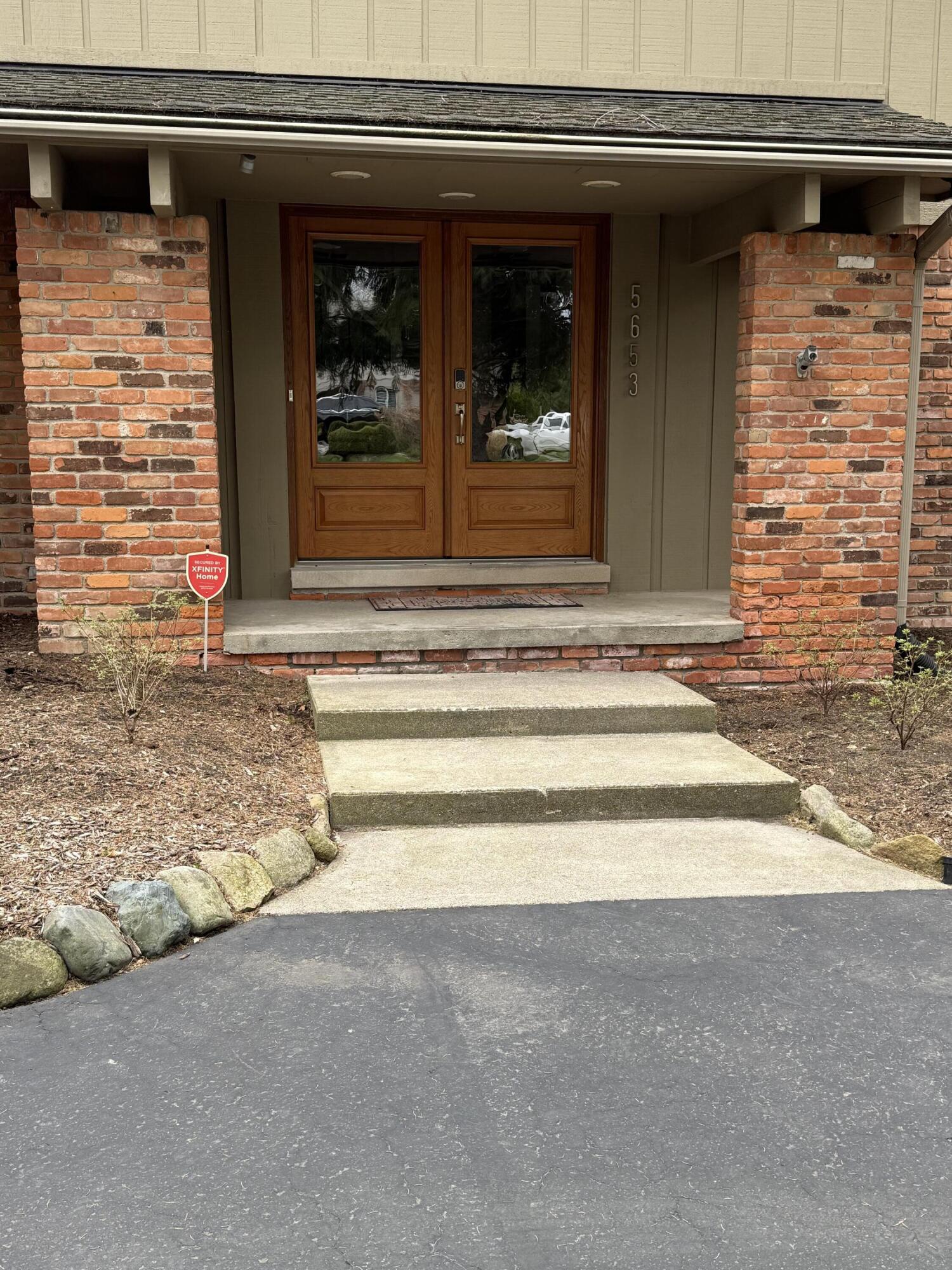 5653 Powder Horn Drive