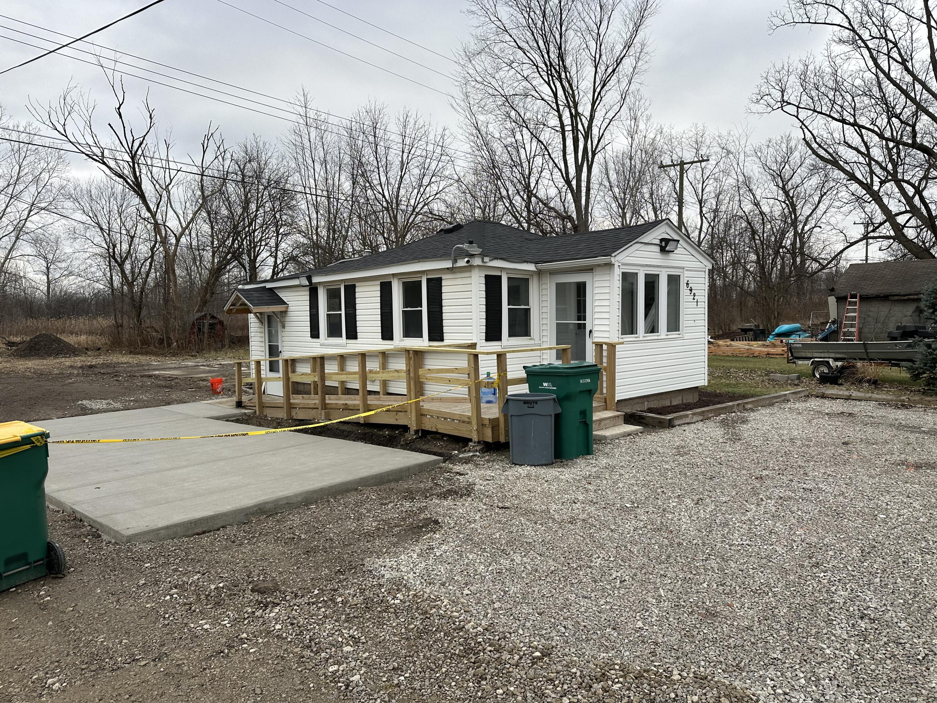 6921 Middlebelt Road