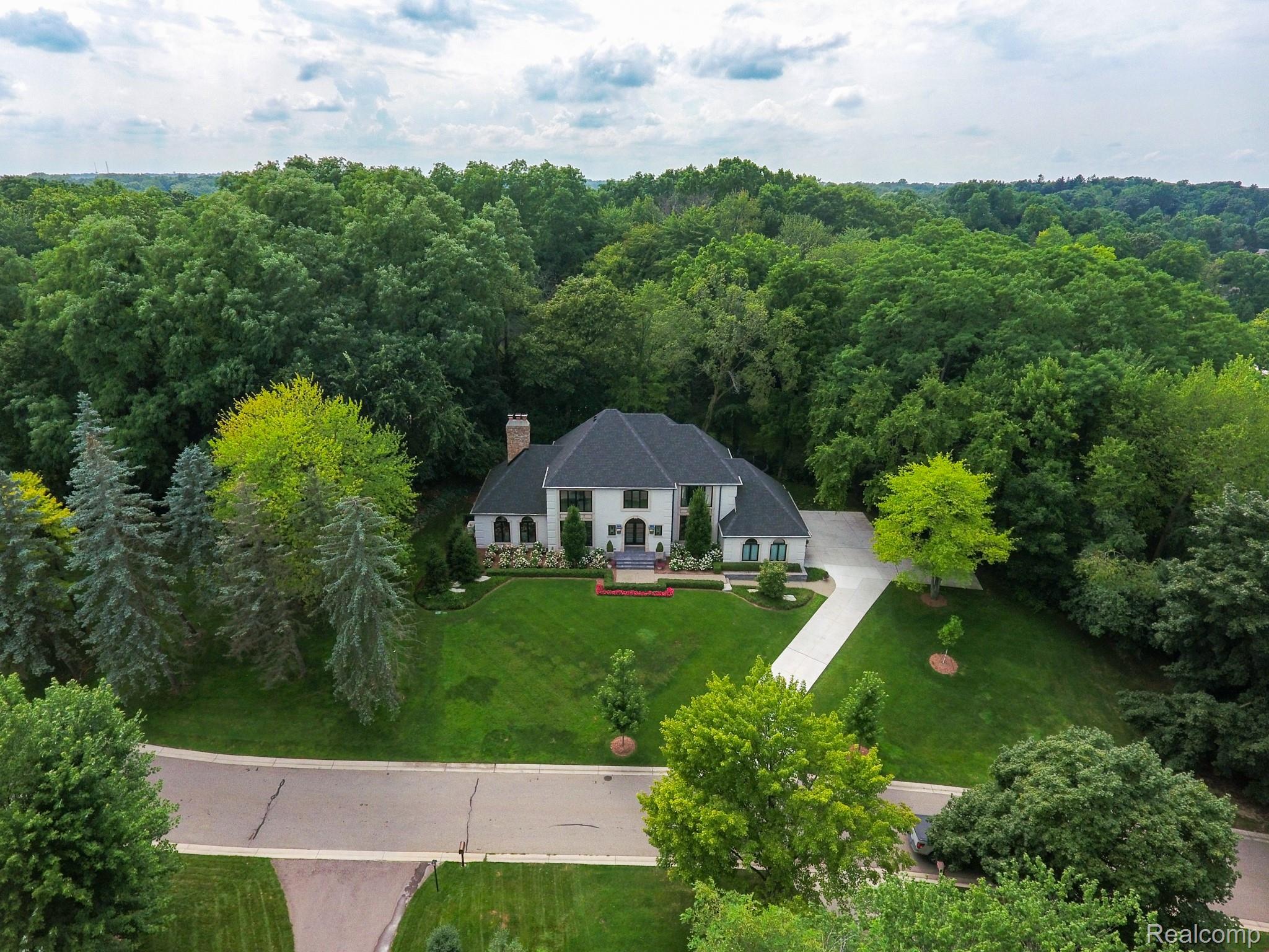 230 Chestnut Circle