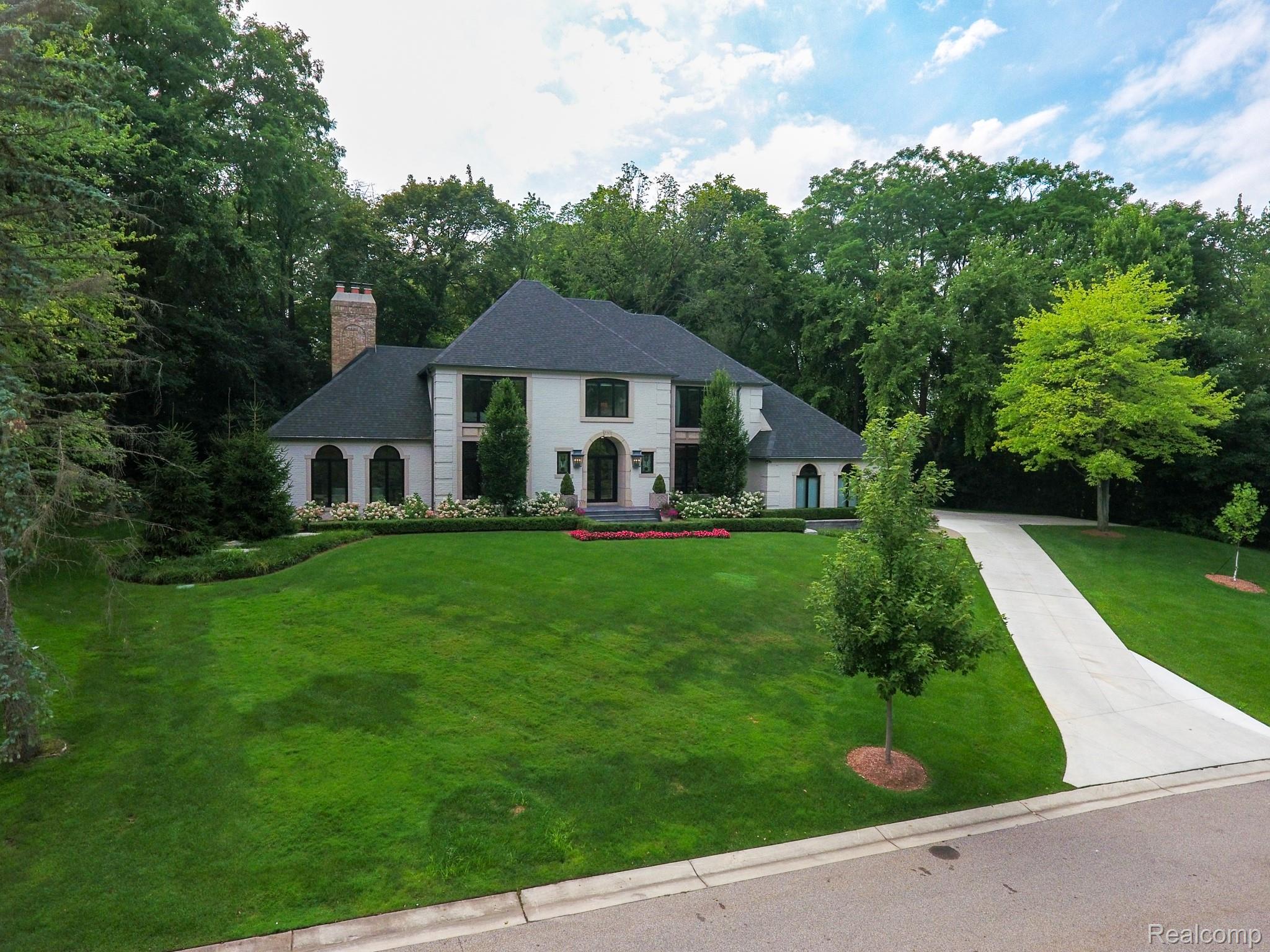 230 Chestnut Circle