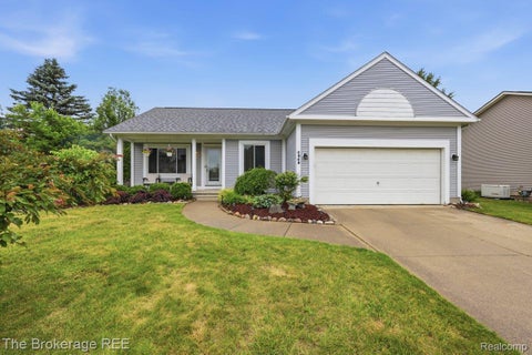 Photo of 6060 Hearthside Place, Grand Blanc Charter Township, MI 48439 (MLS # 20261046325)