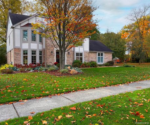 1381 Bradbury Drive Troy City MI 48098