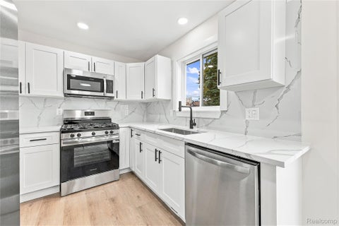 Tiny photo for 26728 Collingwood Street, Roseville City, MI 48066 (MLS # 20261080950)