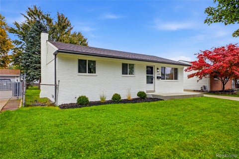 Tiny photo for 26728 Collingwood Street, Roseville City, MI 48066 (MLS # 20261080950)