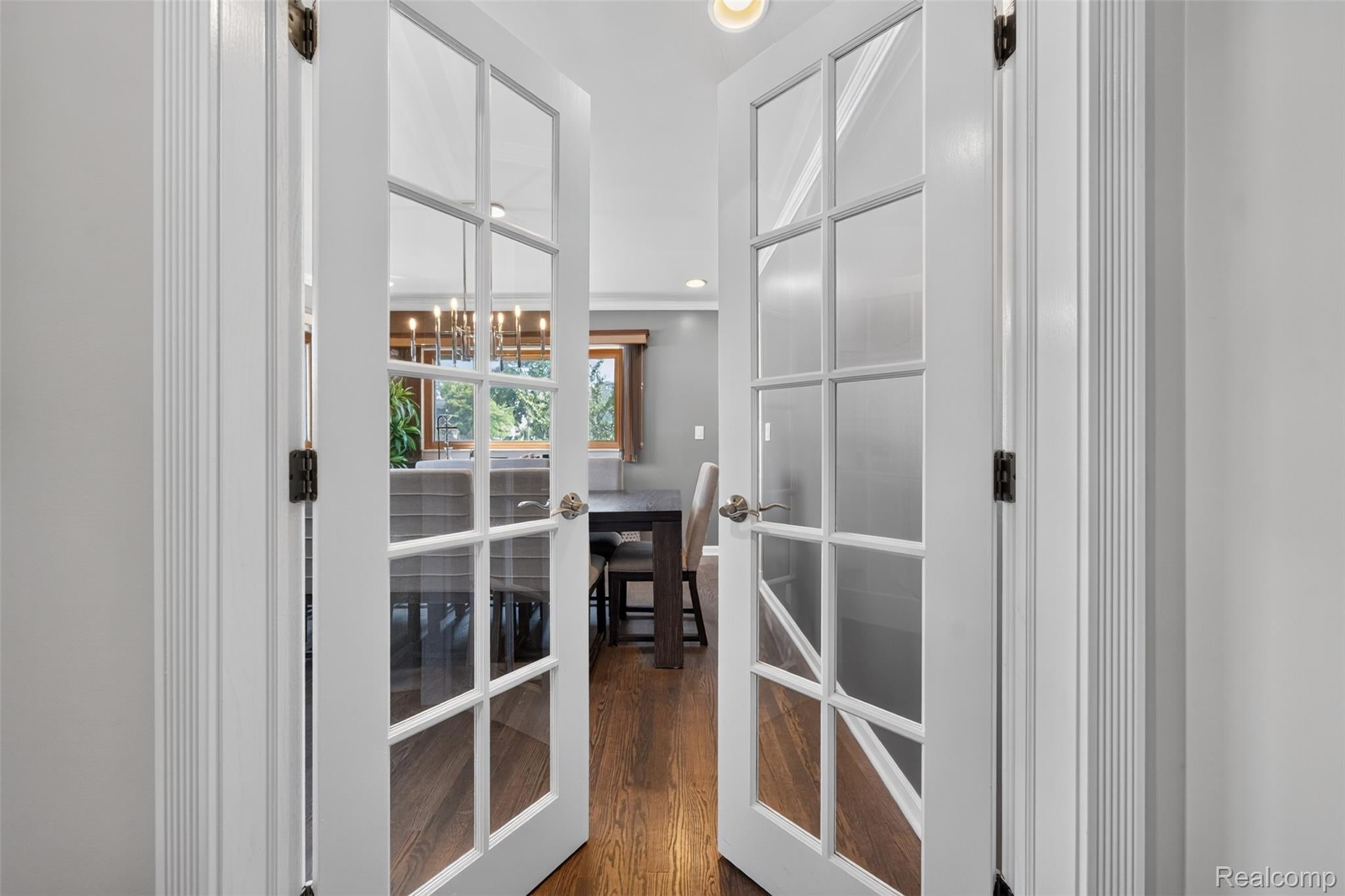 1005 Fernwood Road