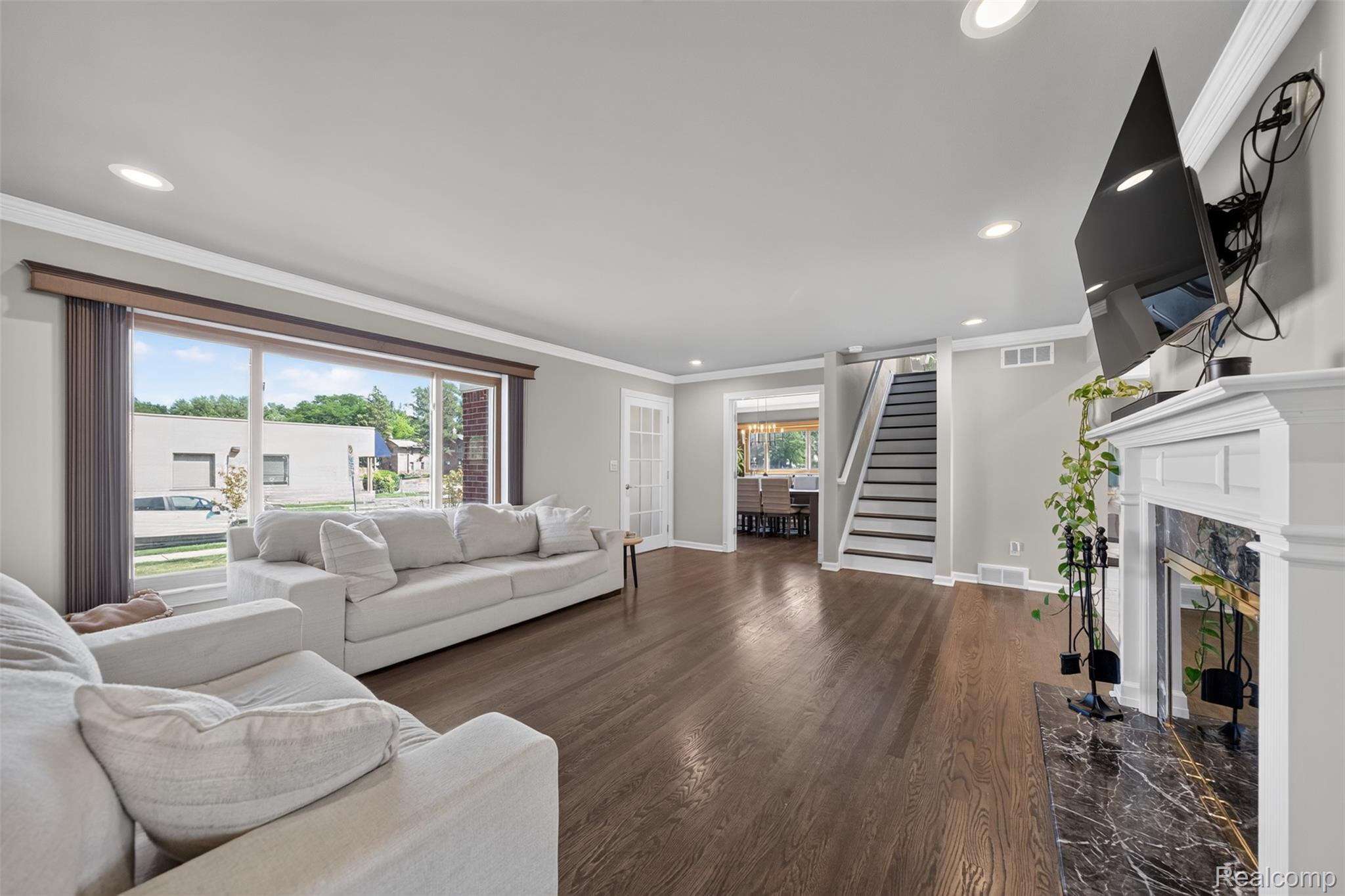 1005 Fernwood Road