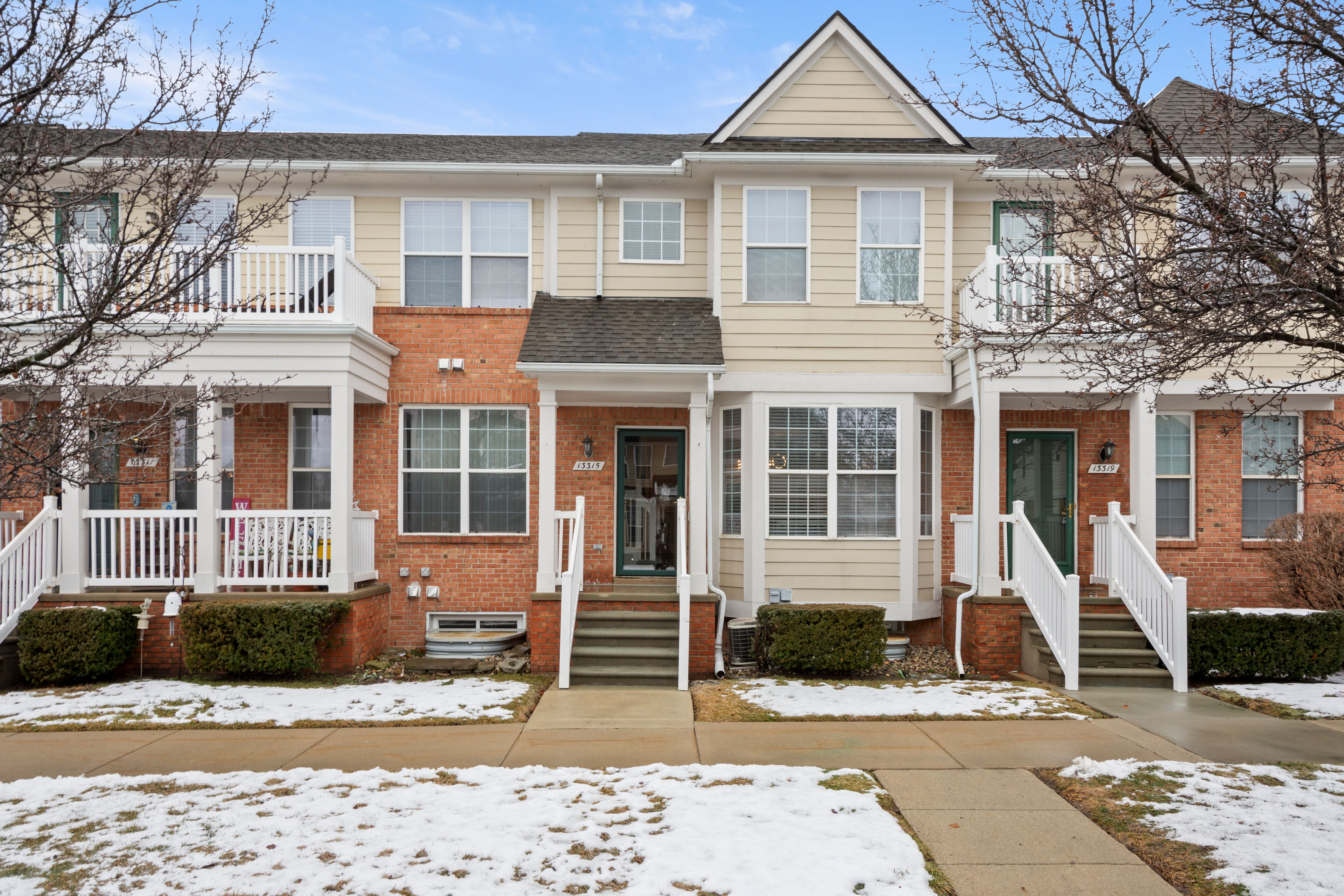 13315 ST ERVIN Avenue 16