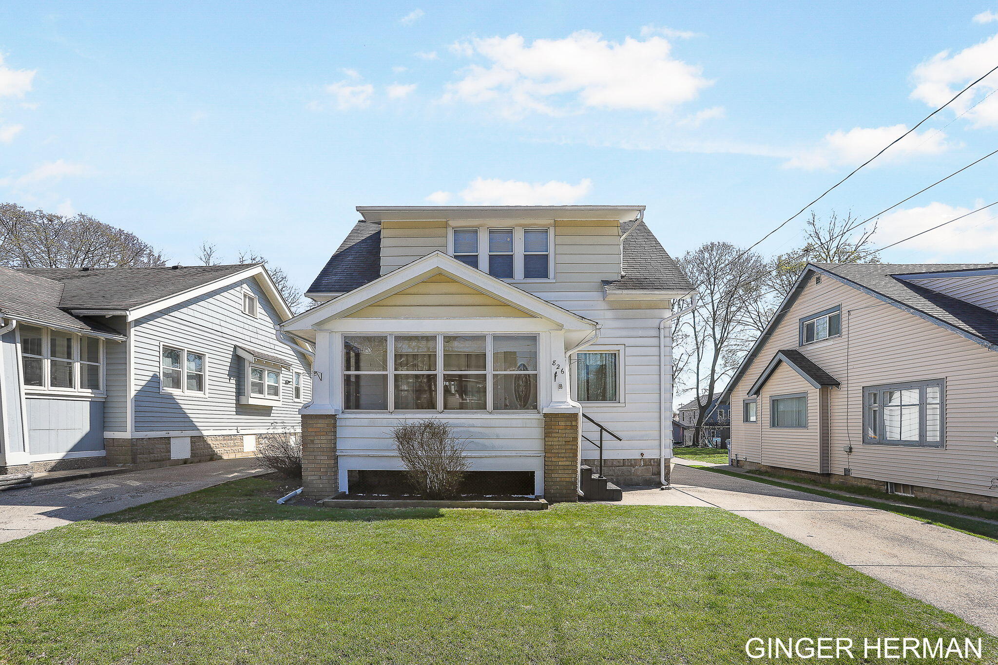 826 Elliott Street SE