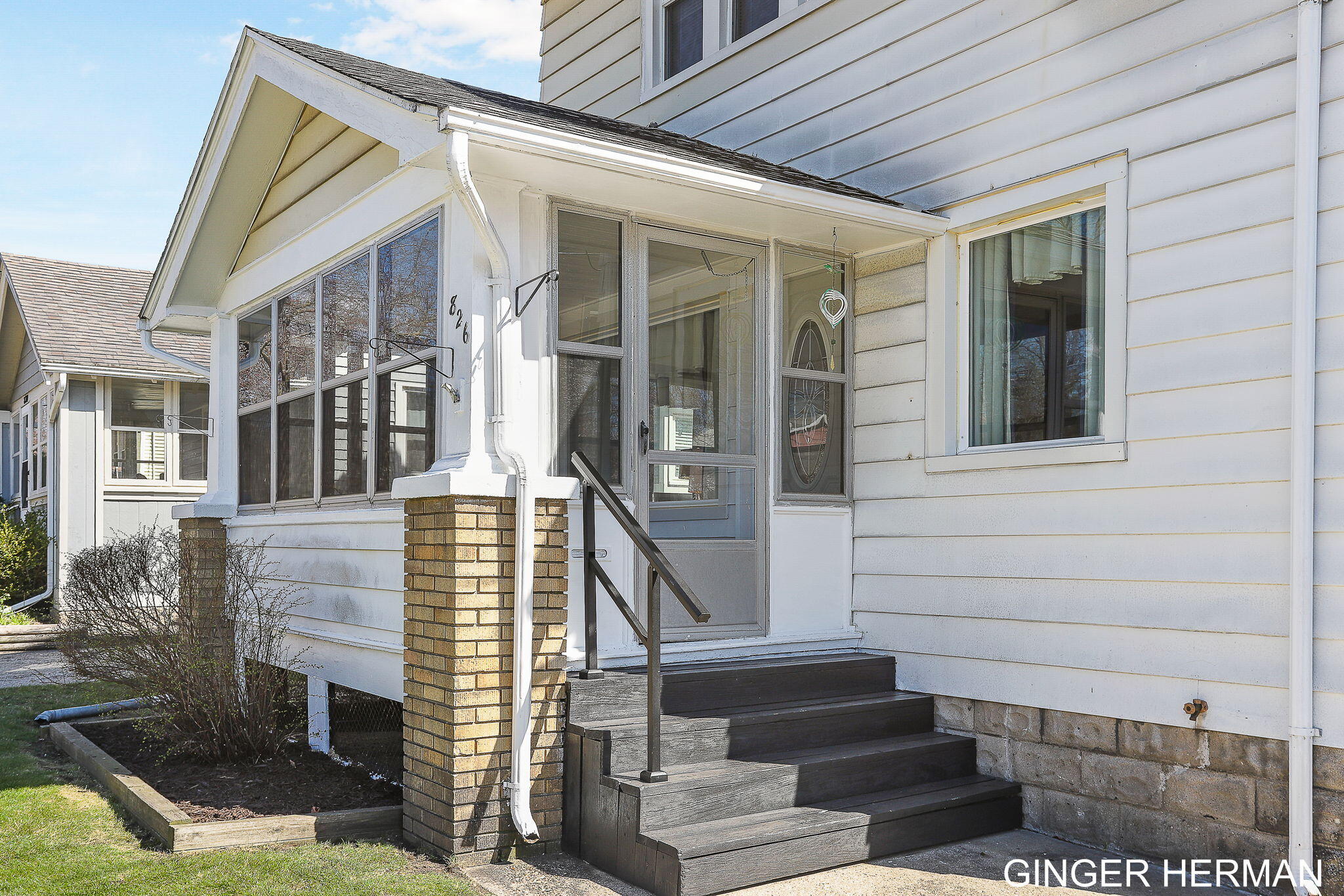 826 Elliott Street SE