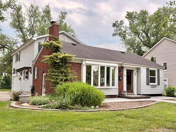 2111 Earlmont Road Berkley City MI 48072