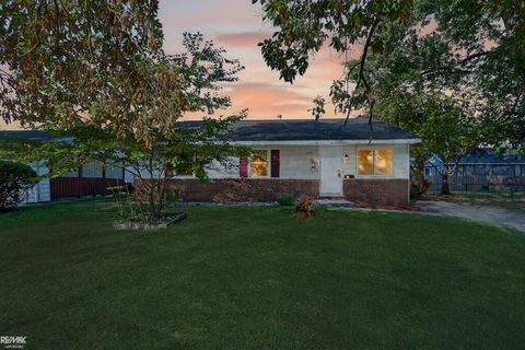 1811 23rd Street Port Huron City MI 48060