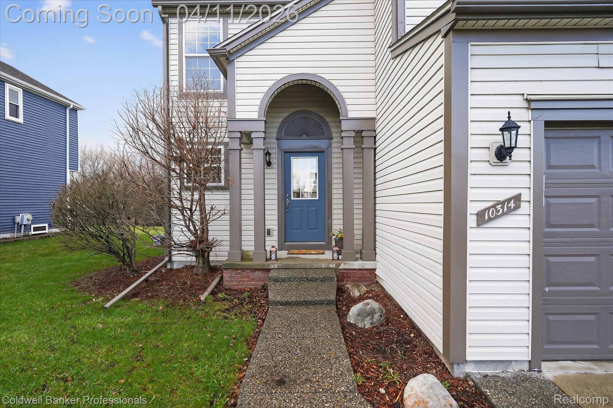 10314 Edgewater Trail