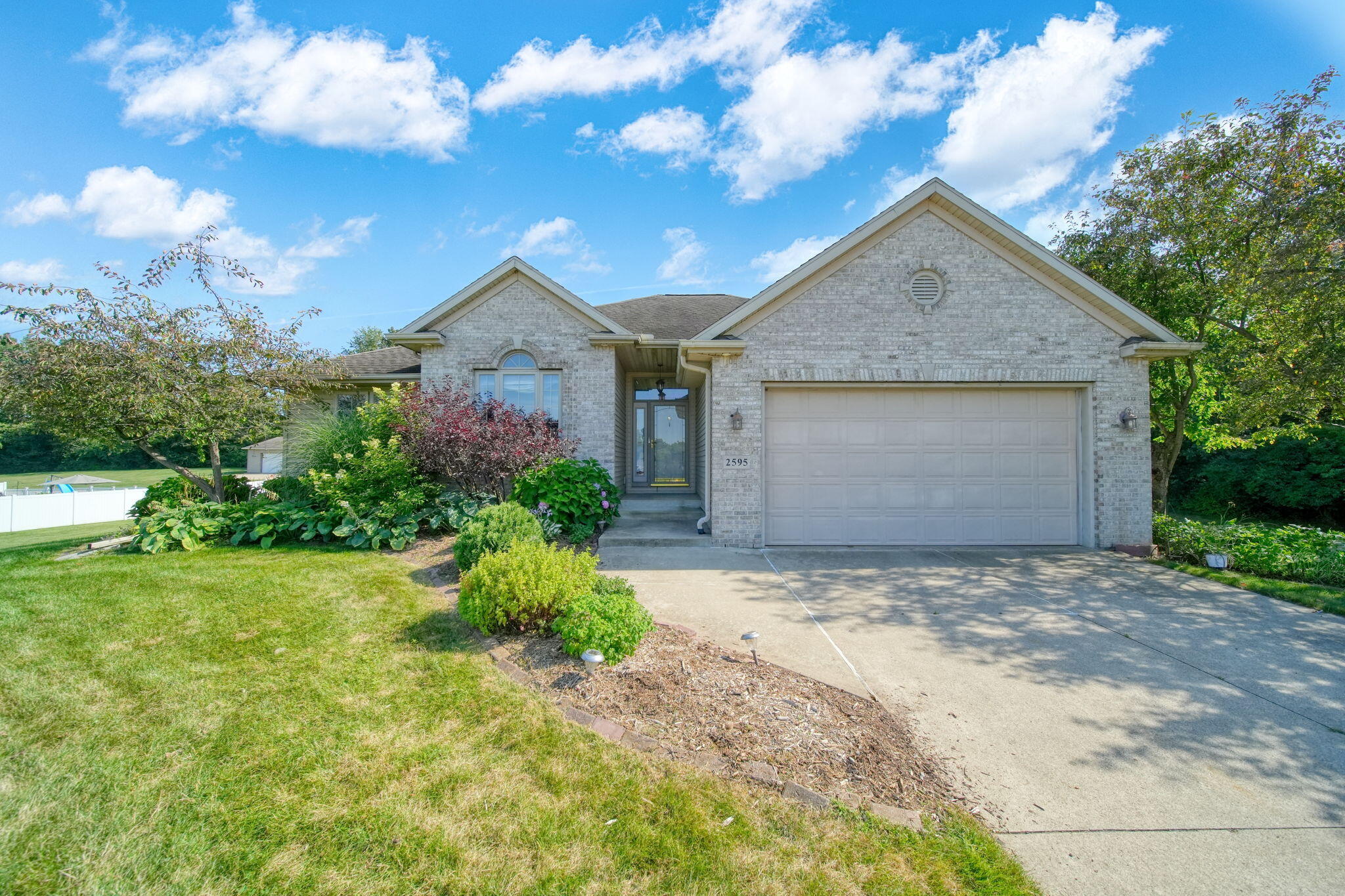 2595 Lindsey Road