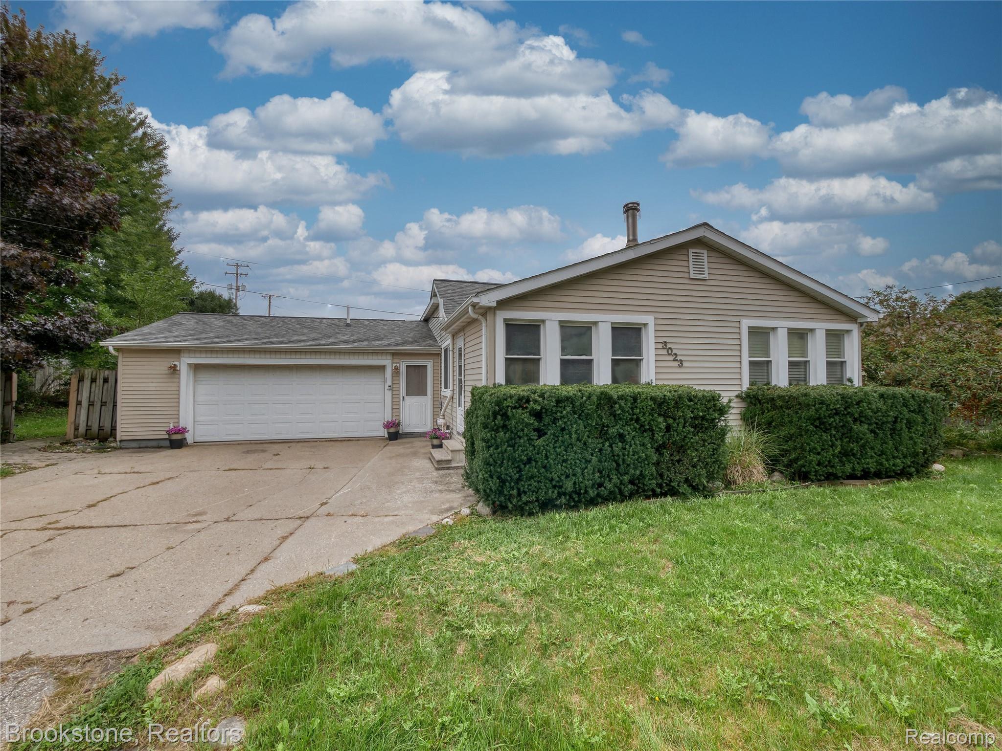 3023 Baker Heights