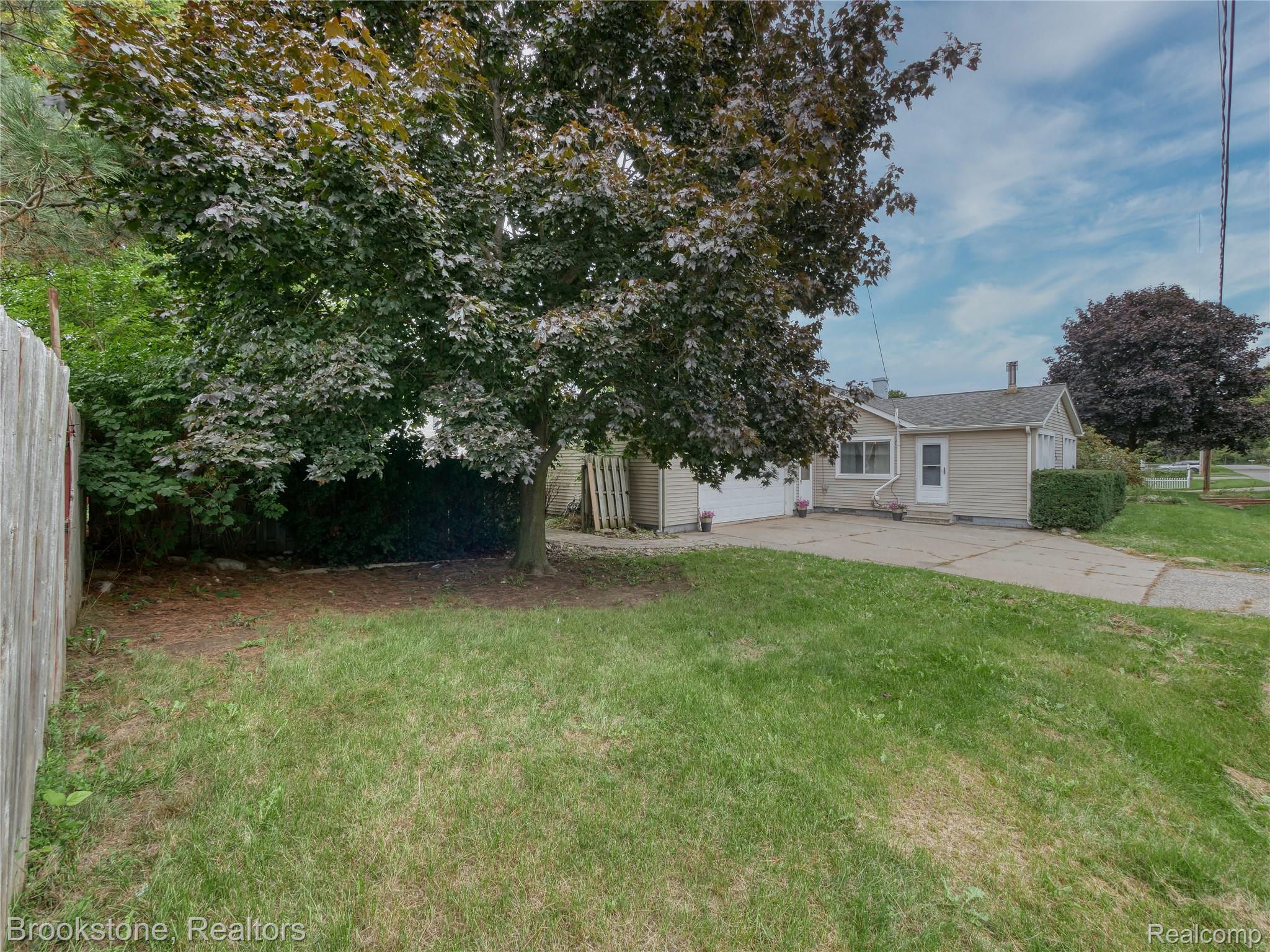 3023 Baker Heights