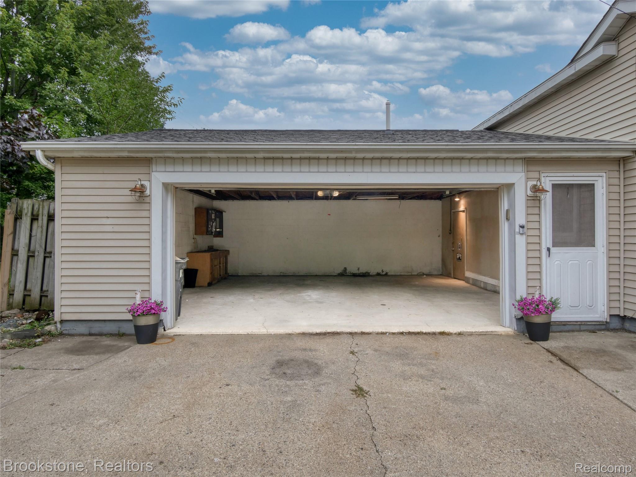 3023 Baker Heights