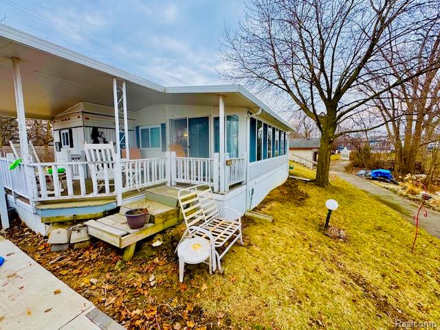 10001 E Goodall Road 404