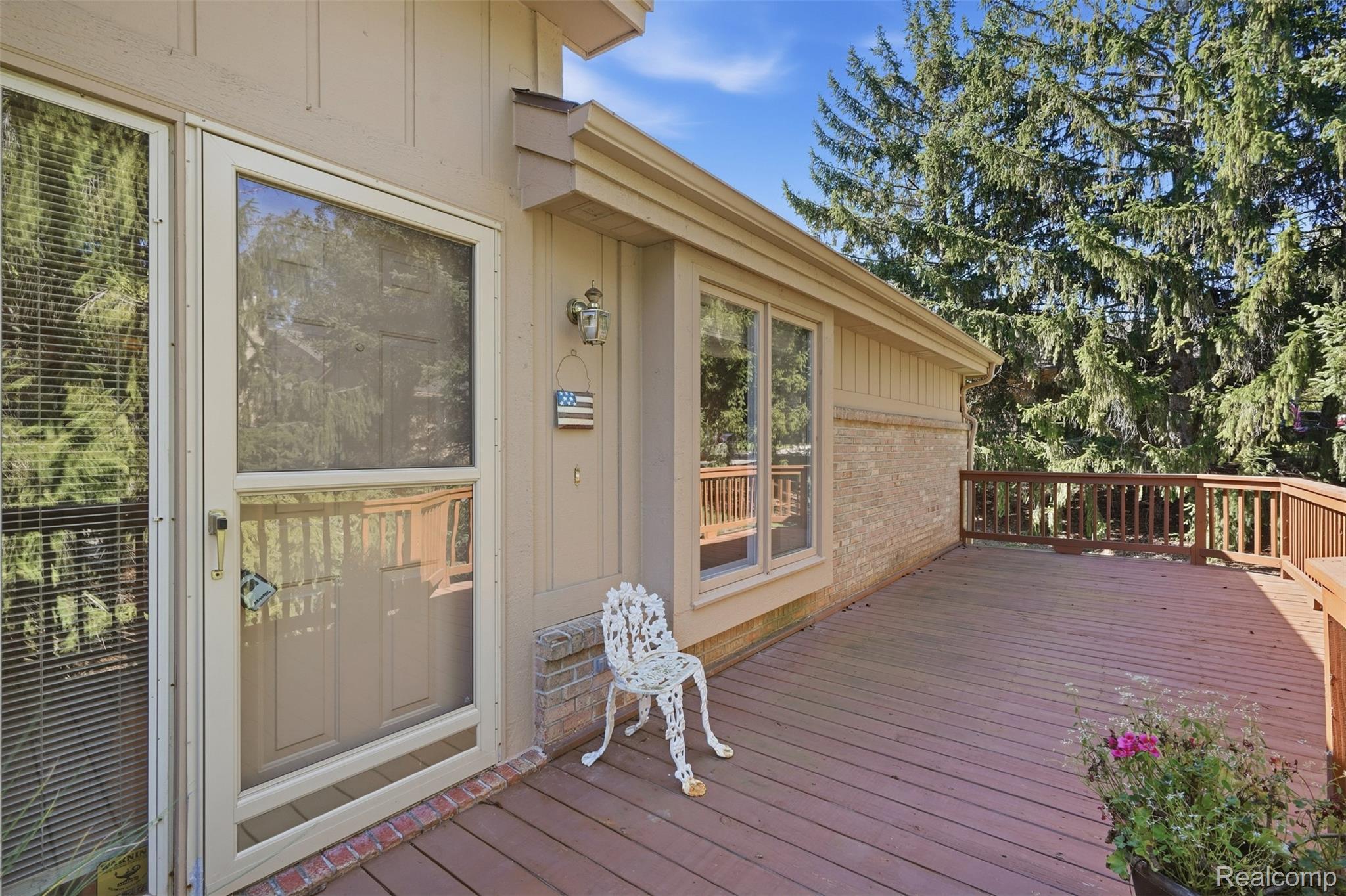 21895 River Ridge Trail