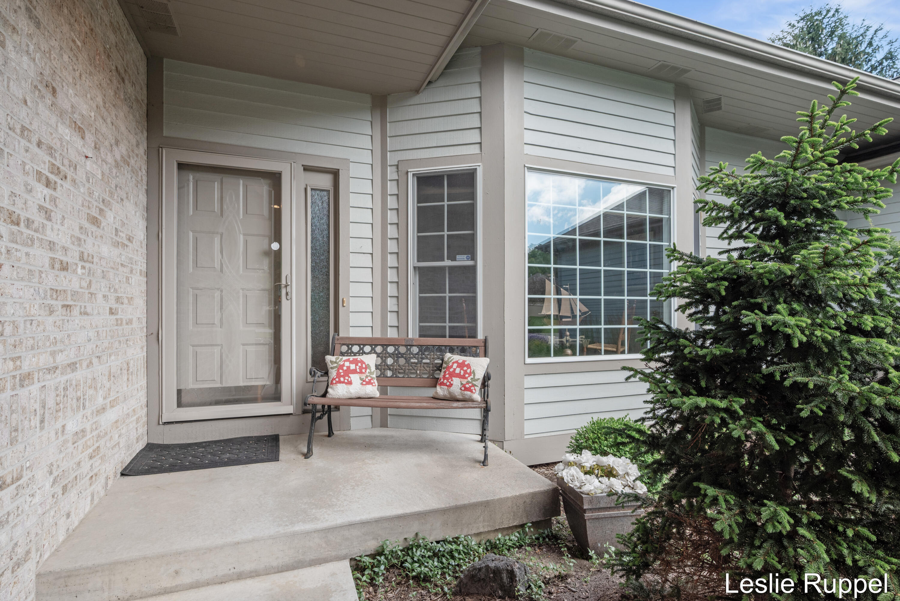1712 Big Timber Court NE