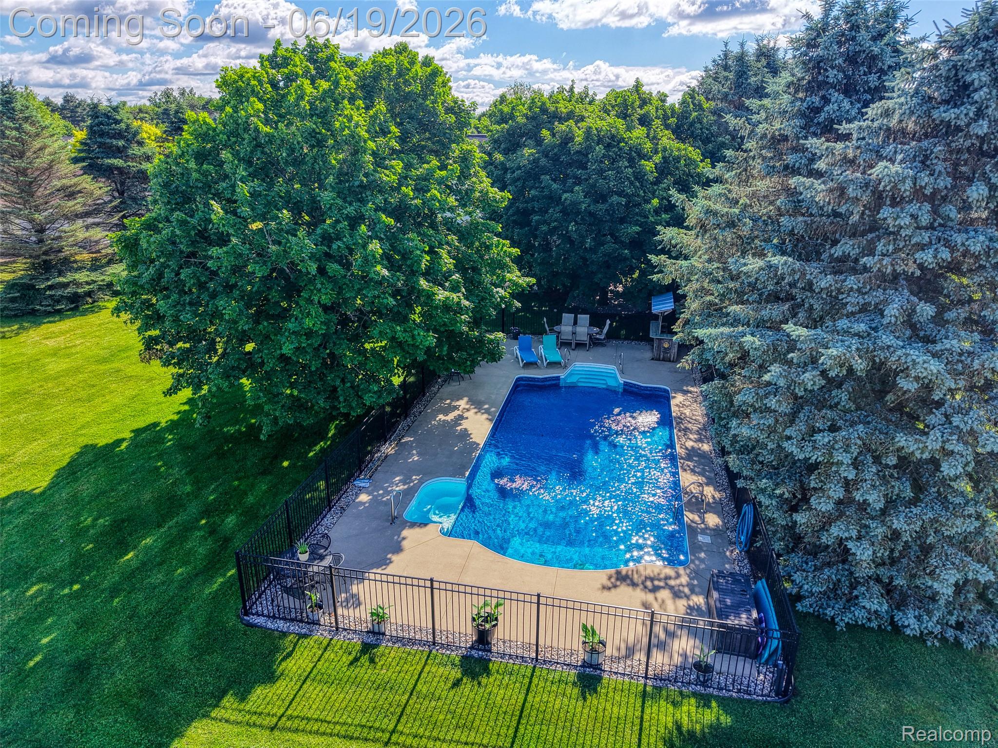 5900 Carter Court