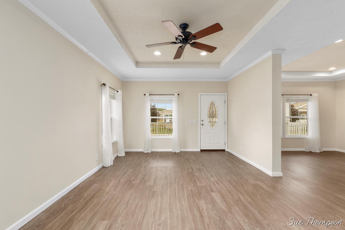 5728 Kingsley Drive