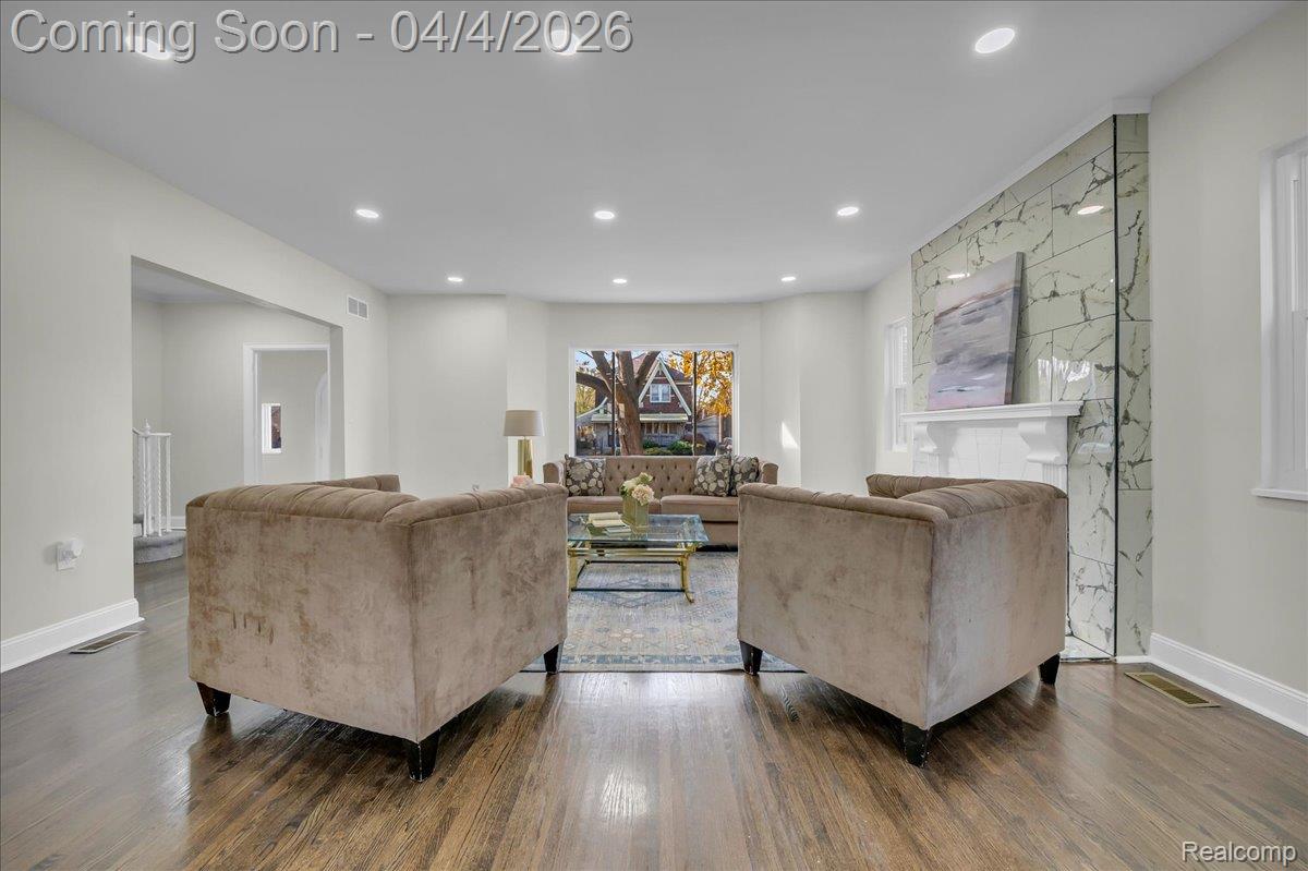 18050 WISCONSIN Street