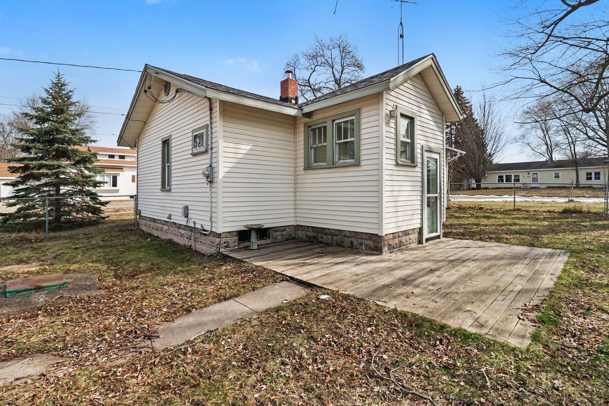 306 E Tinkham Avenue