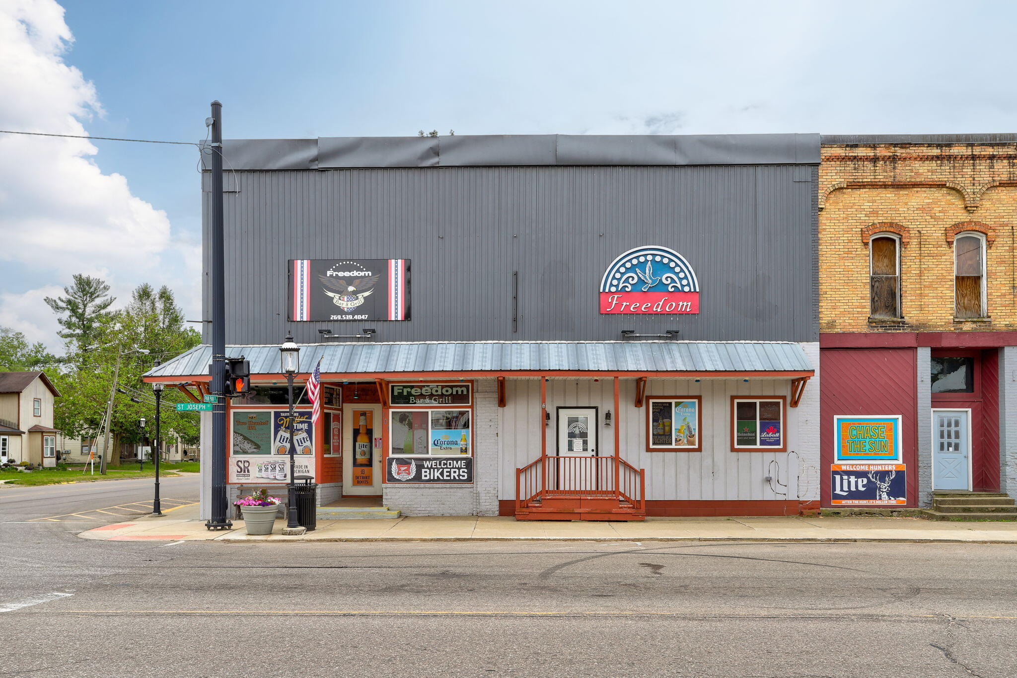 101 W Saint Joseph Street