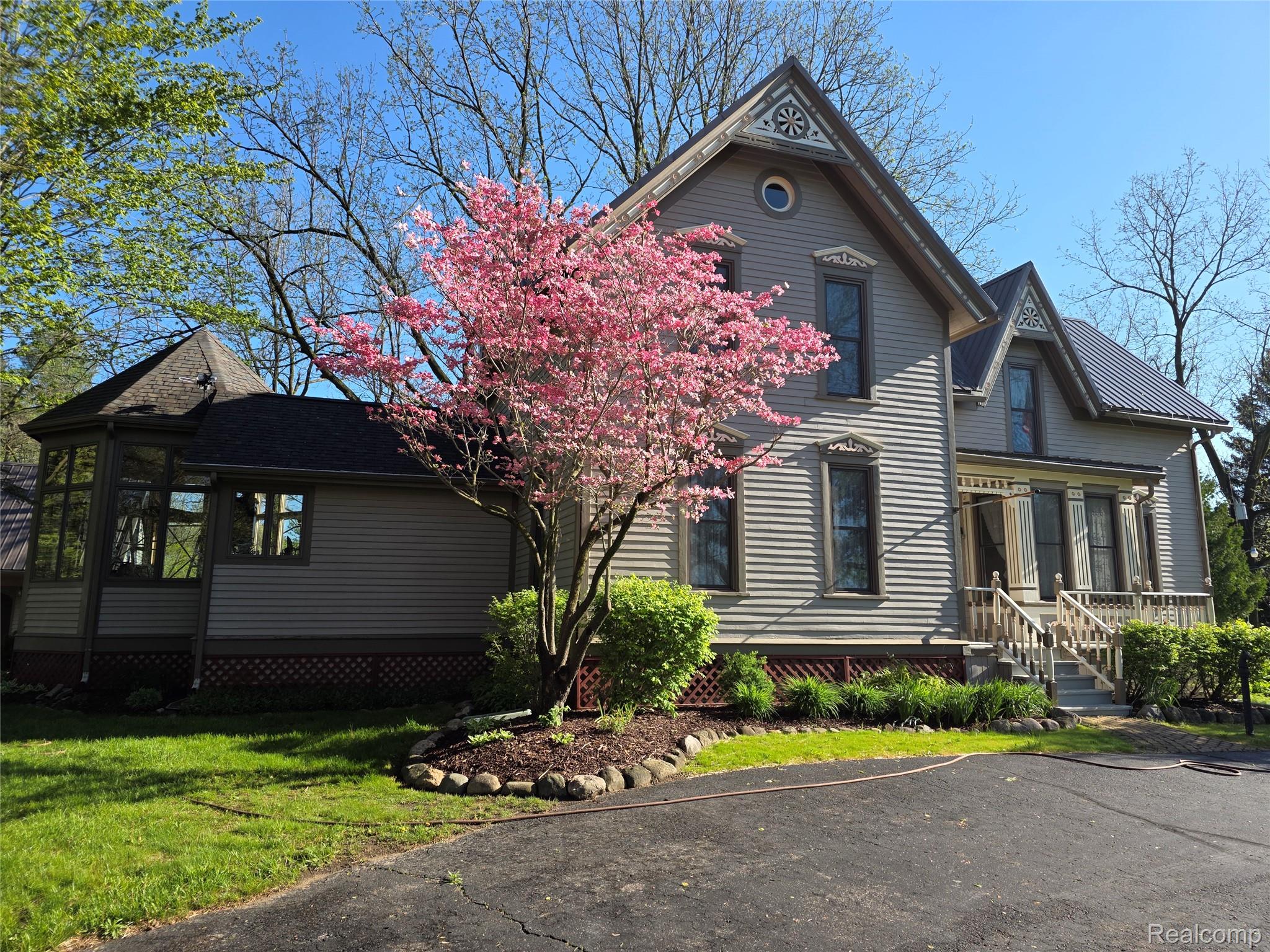 3801 Hollow Corners Road