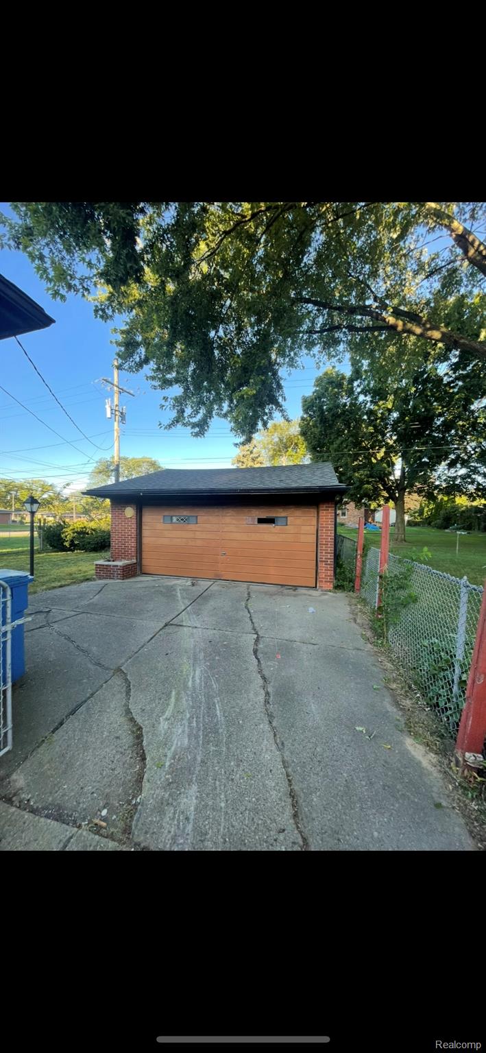 8225 Lochdale Street