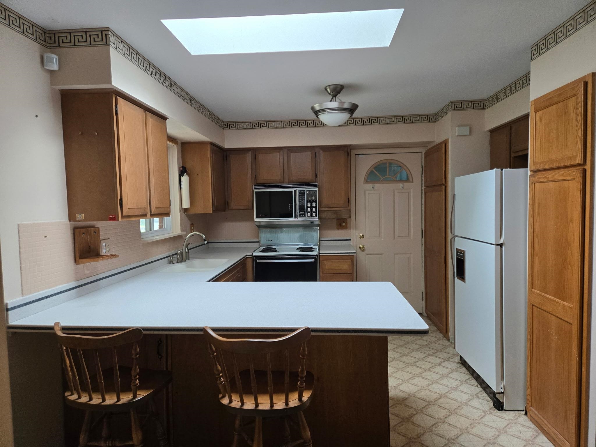 1144 Pickwick Place Place