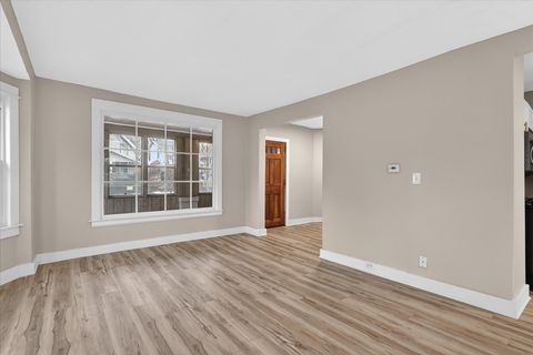 Tiny photo for 947 Crescent Street NE, Grand Rapids City, MI 49503 (MLS # 65026013441)