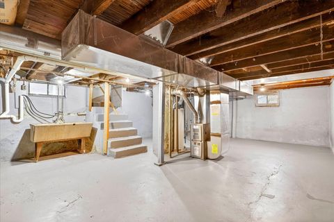 Tiny photo for 947 Crescent Street NE, Grand Rapids City, MI 49503 (MLS # 65026013441)