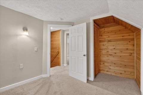 Tiny photo for 947 Crescent Street NE, Grand Rapids City, MI 49503 (MLS # 65026013441)