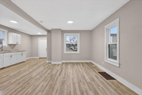 Tiny photo for 947 Crescent Street NE, Grand Rapids City, MI 49503 (MLS # 65026013441)