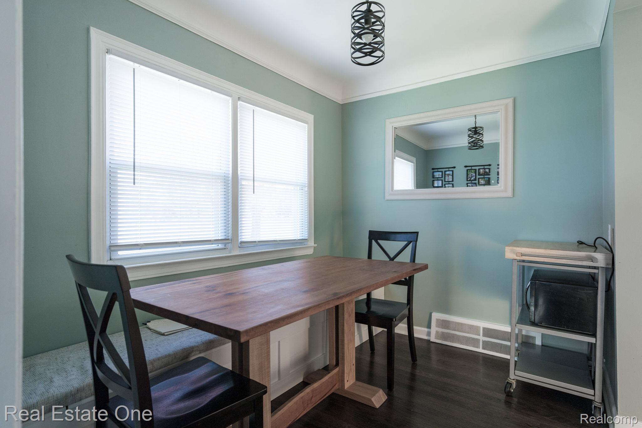 2989 Cummings Avenue