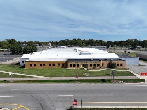 205 S US-131 Three Rivers City MI 49093