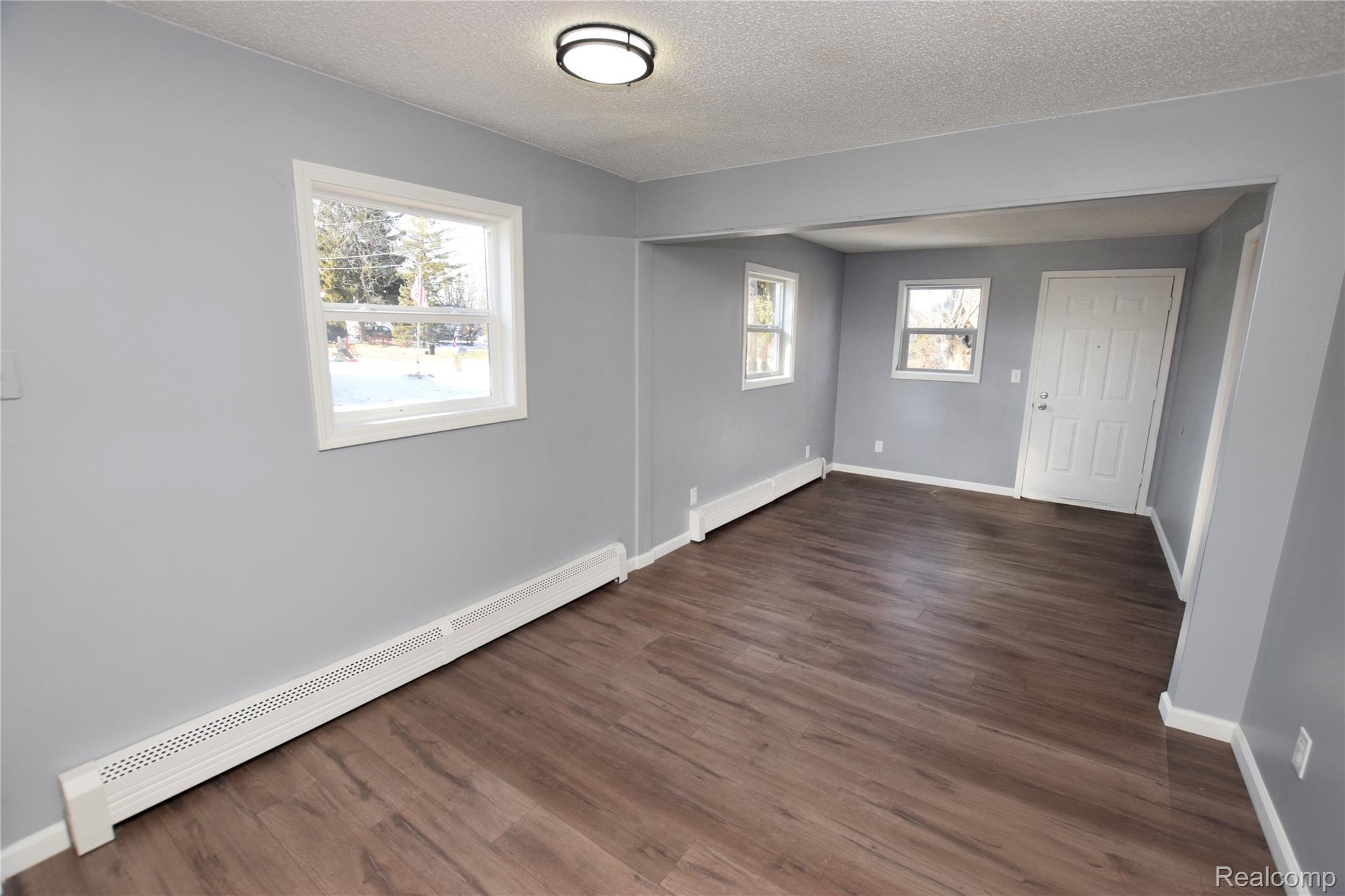 2390 E Boatfield Avenue