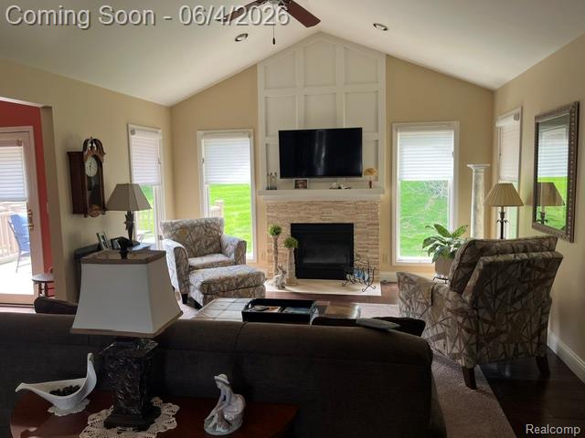 4514 Ravenwood Drive